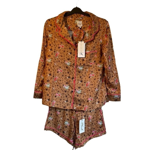 Plush Apparel 3 piece Satin Pajama & Eye Mask Set Florals and Animal Print NWT - Picture 3 of 15